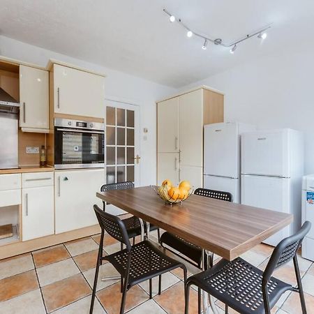 Comfortable Double Room For Your London Getaway Ngoại thất bức ảnh