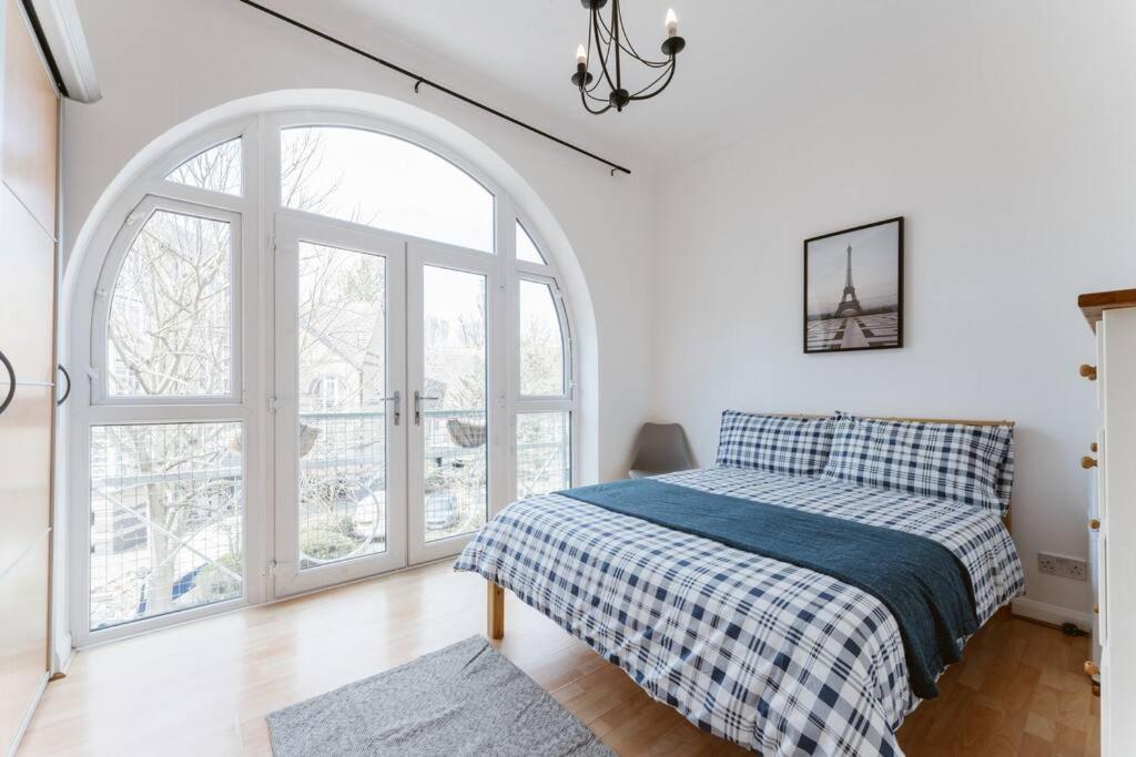 Comfortable Double Room For Your London Getaway Ngoại thất bức ảnh