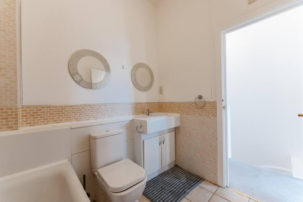 Comfortable Double Room For Your London Getaway Ngoại thất bức ảnh